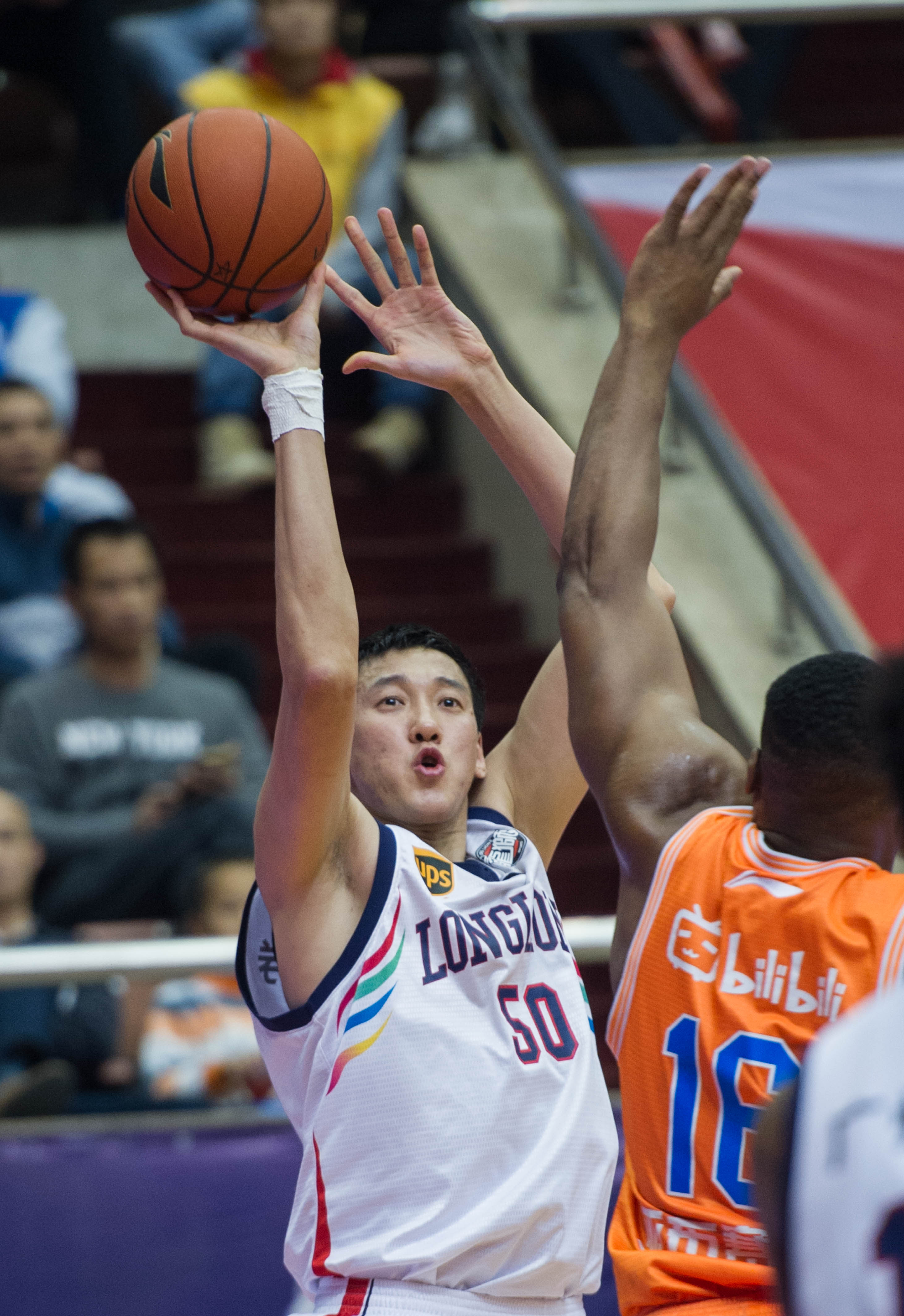 小吧译言家｜夏窗倒计时！不会“卖人”的曼联，卡在了重建第一步