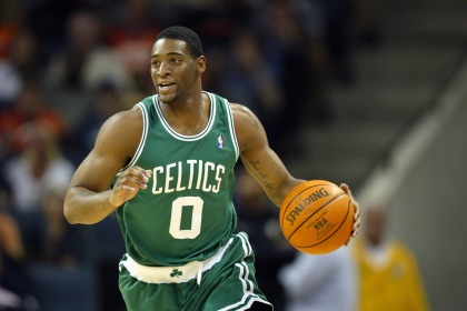 记者：伯恩茅斯已为37岁前热刺门将福斯特完成注册